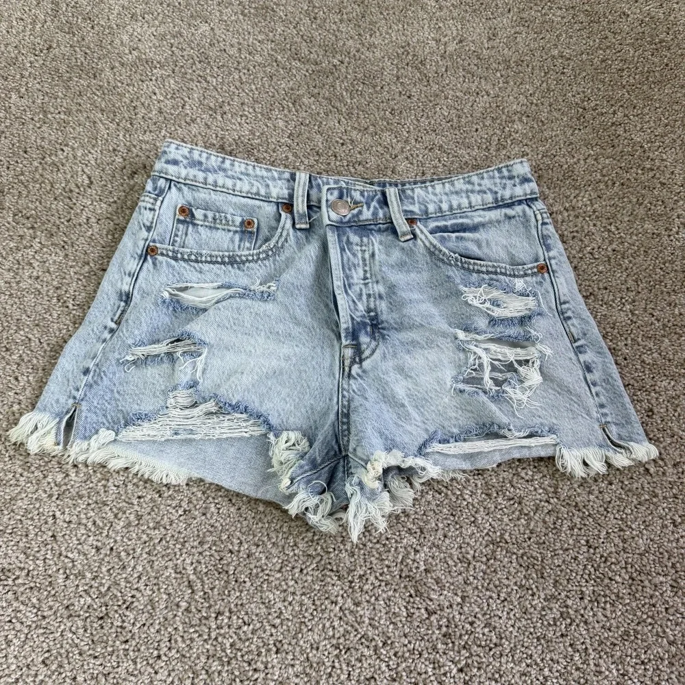 Aeropostale Shorts Womens 4 28W Blue Denim High Rise Distressed Cut Off Raw Hem